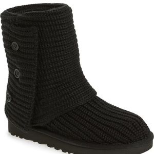 Black Cardy/Knit Uggs